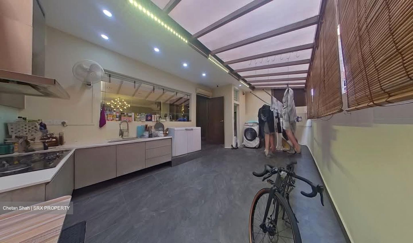 Kembangan Estate (D14), Terrace #593639121